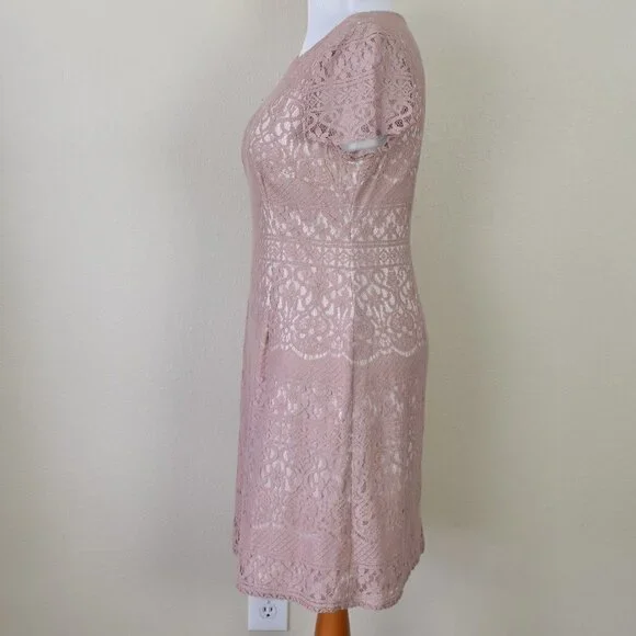 Adrianna Papell Lace Overlay Cap Sleeve Dress - Picture 4 of 8